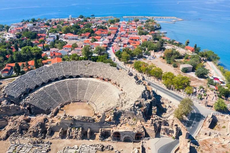Atrakcje turystyczne w Side: odkryj ukryte skarby i historie